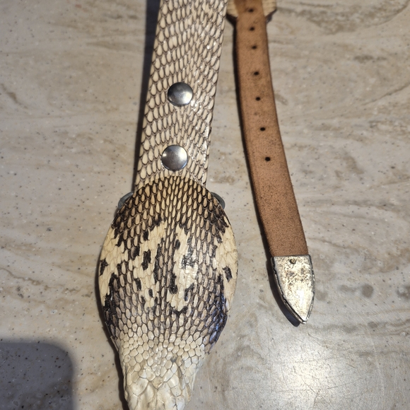 Real Cobra Snake Pattern Belt with Snake Head Buckle - Picture 5 of 7